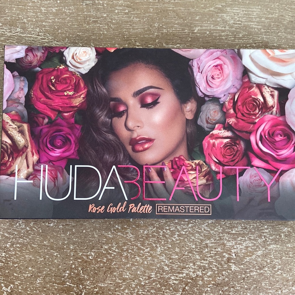 Gently used Huda Beauty Rose Gold Remastered eyeshadow palette